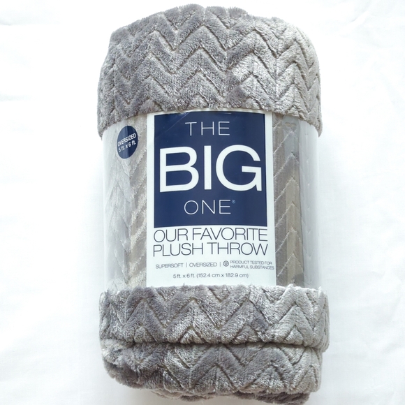 The Big One Other - The BIG One Throw Blanket Plush Supersoft Oversized 5' x 6' Gray Chevron NEW